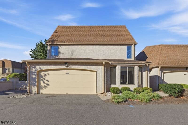 Property Photo:  17 Park Gate Dr  NJ 08820 