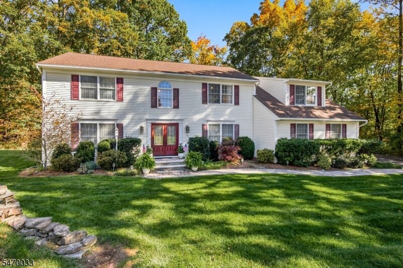 Property Photo: 9 Hunting Meadow Ct NJ 07866