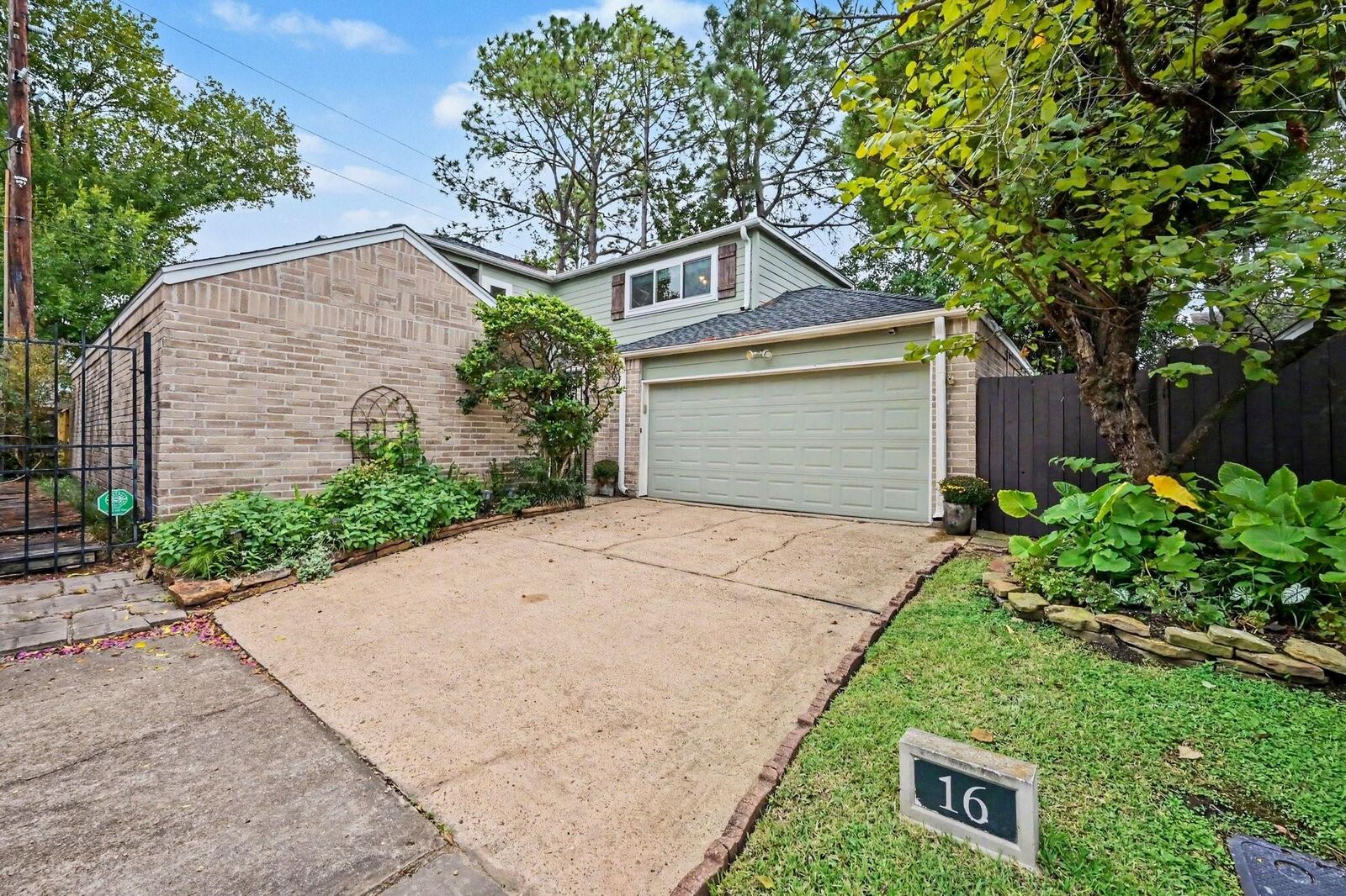 Property Photo:  12800 Briar Forest Drive 16  TX 77077 