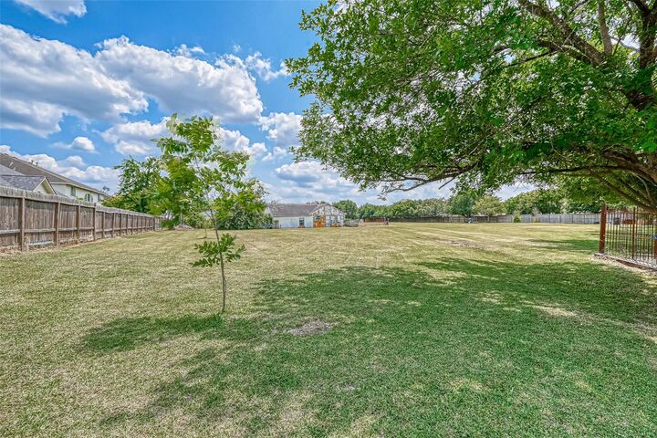 Property Photo:  11211 S Dargail Street  TX 77478 