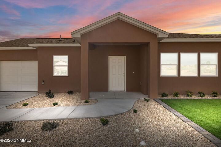Property Photo:  4013 Lasso Loop  NM 88005 