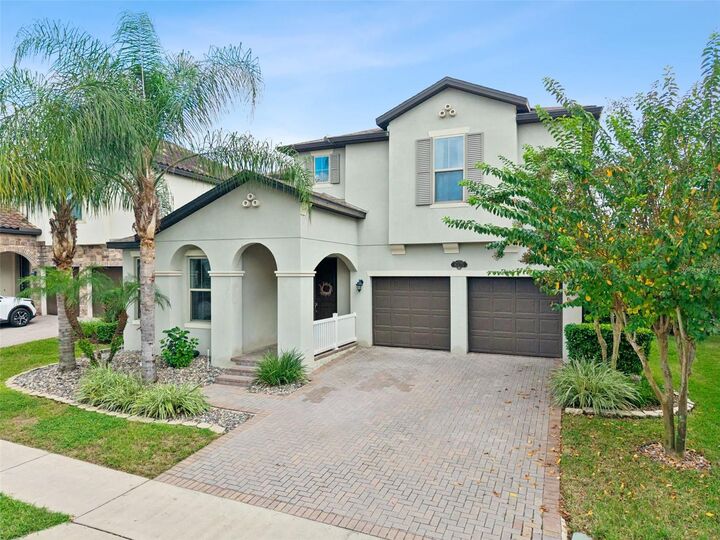 Property Photo: 8325 Vivaro Isle Way FL 34786