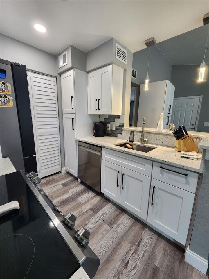 Property Photo: 1027 S Hiawassee Road 2322 FL 32835