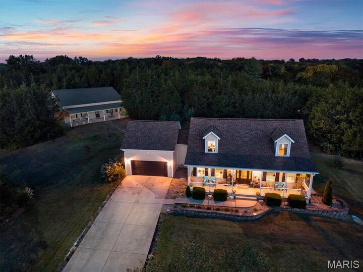 Property Photo:  685 Little Fox Court  MO 63084 