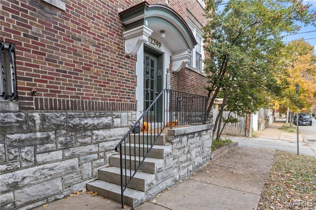 Property Photo: 2249 Klemm Street A MO 63110