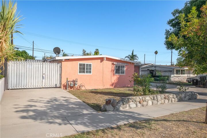 Property Photo:  338 S Sandalwood  CA 91744 