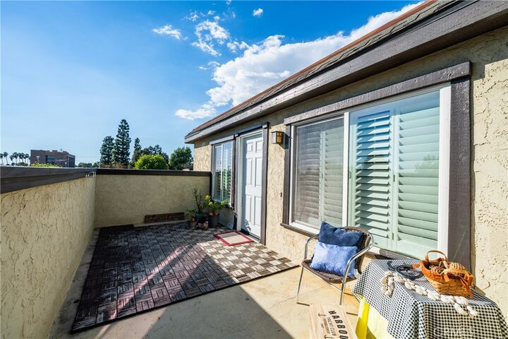 Property Photo:  907 Cabrillo  CA 91010 