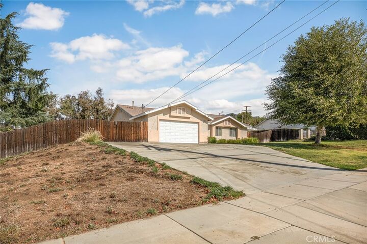 Property Photo:  35656 Date  CA 92399 