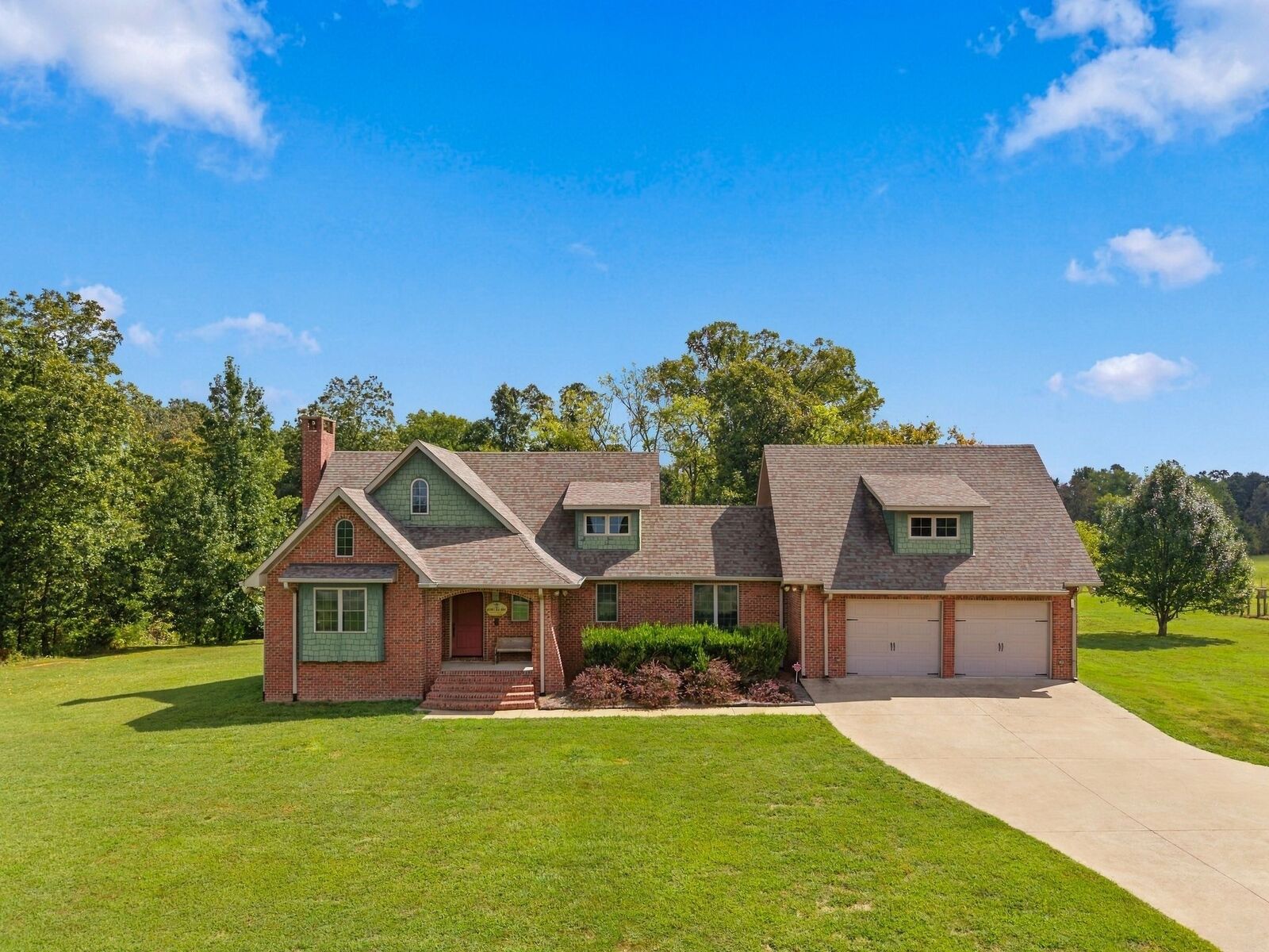 Property Photo: 44 Westside Rd TN 38464