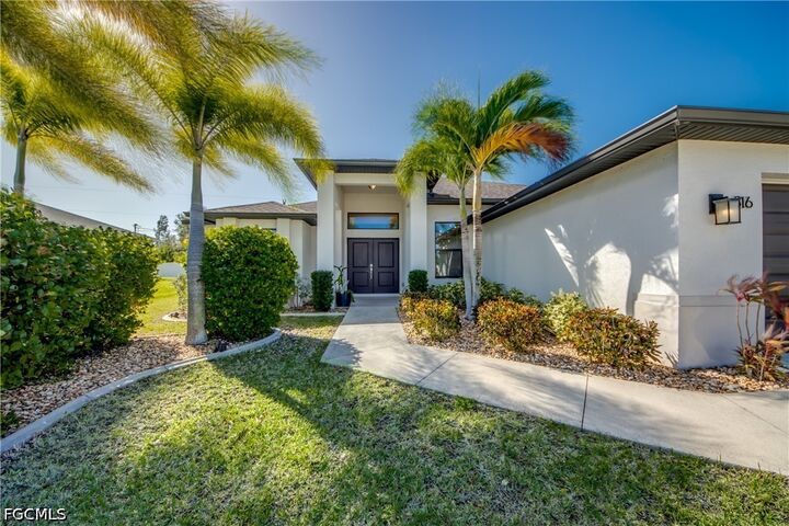 Property Photo: 316 SE 16th Street FL 33990