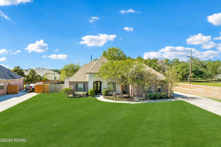 Property Photo: 477 Autumn Creek Drive LA 70447