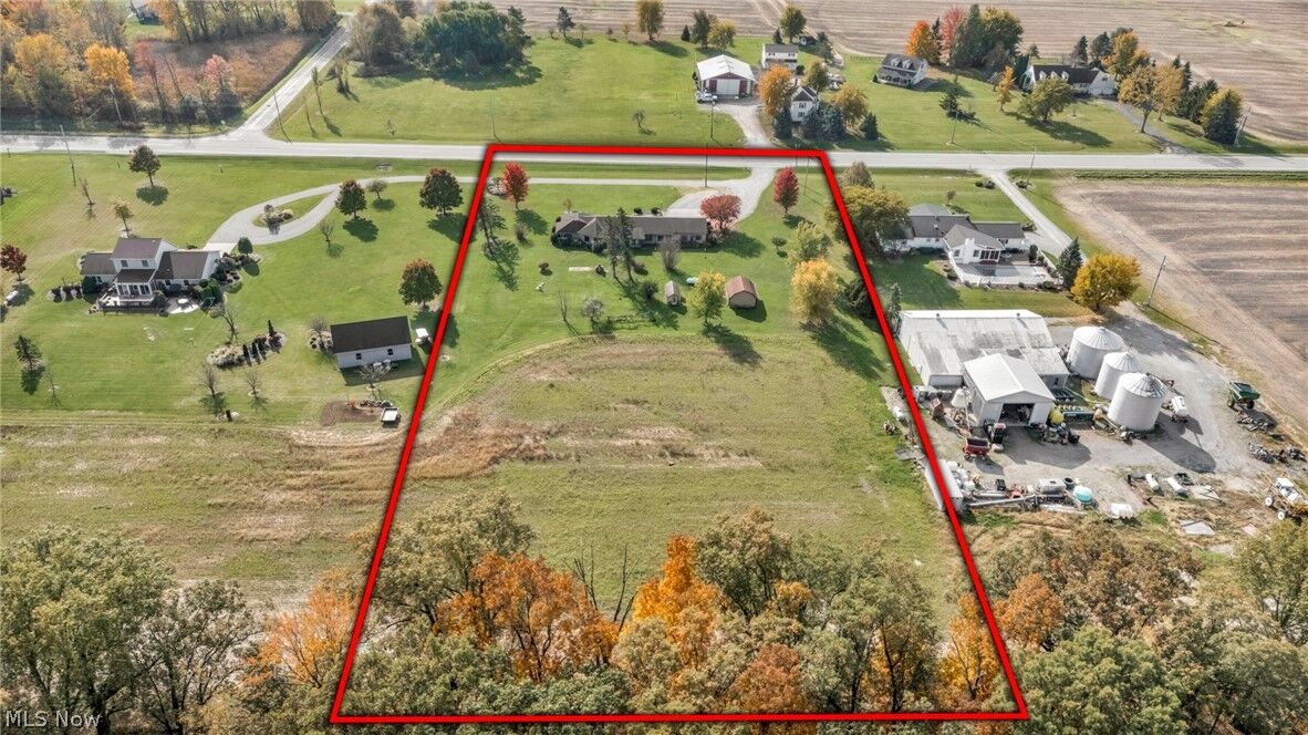 Property Photo: 52356 US Highway 20 OH 44889