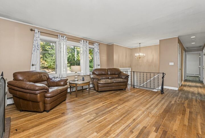 Property Photo:  6 Averill Road  NH 03033 