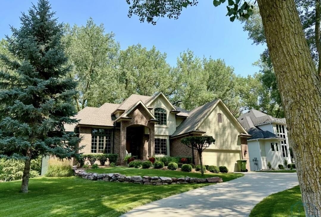 Property Photo:  964 Pebble Beach Dr  SD 57049 