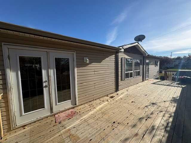 Property Photo:  5200 3rd Avenue East  AB T0A 0M0 