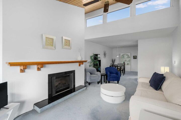 Property Photo: 3730 50 Street NW 416 AB T3A 2V9