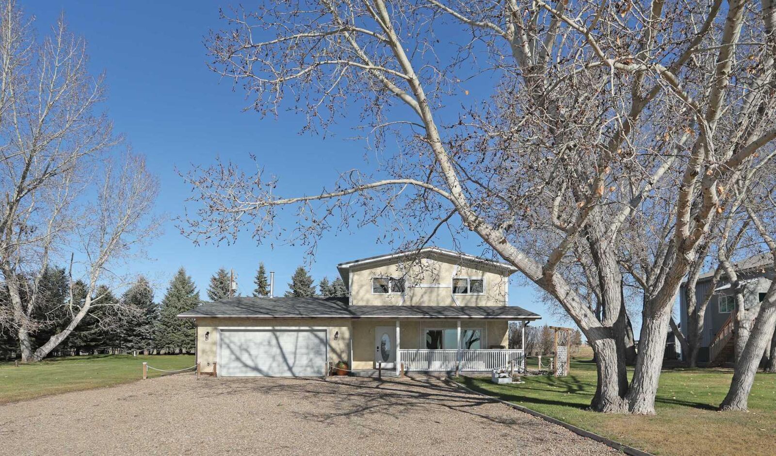 Property Photo:  1810083 550 Highway 463  AB T0J 0B0 