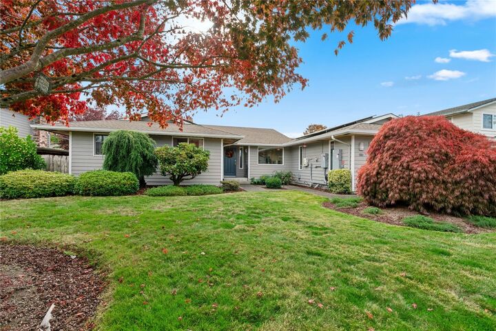 Property Photo: 816 91 Place SE WA 98208