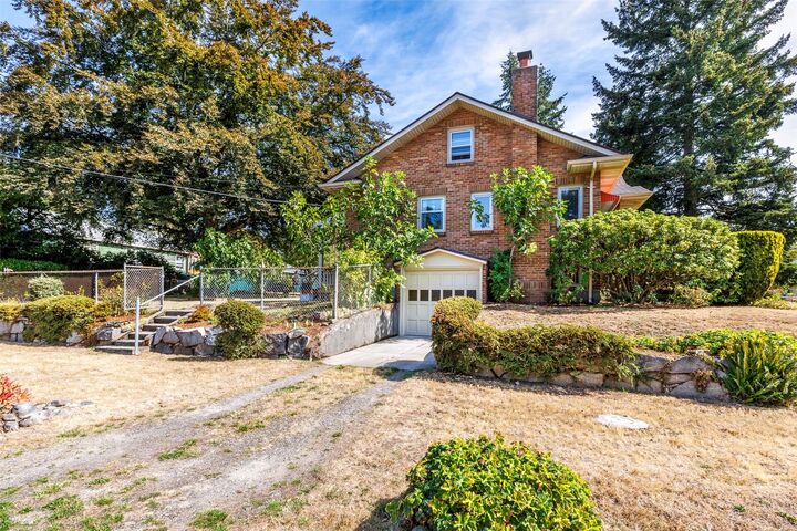 Property Photo: 506 N 125th Street WA 98133