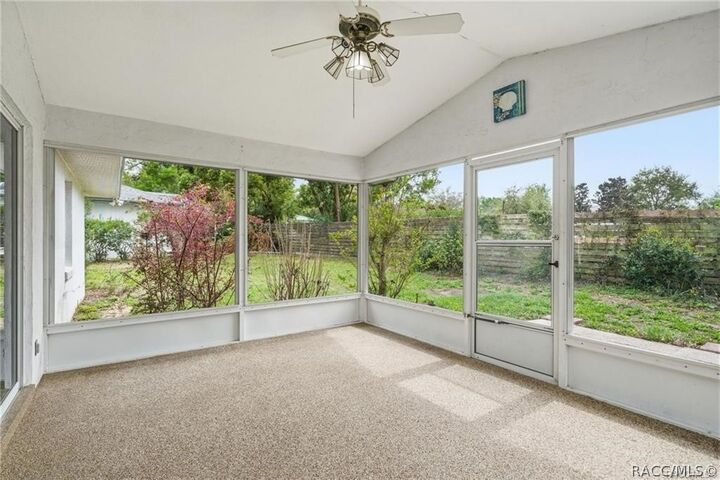 Property Photo:  6068 W Douneray Loop  FL 34429 