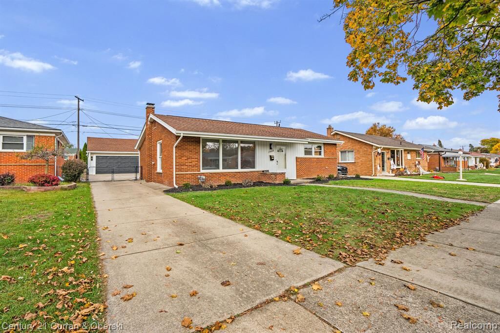 Property Photo: 35488 Hathaway Street MI 48150