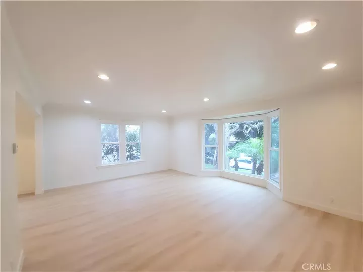 Property Photo:  3826 Chestnut Avenue  CA 90807 