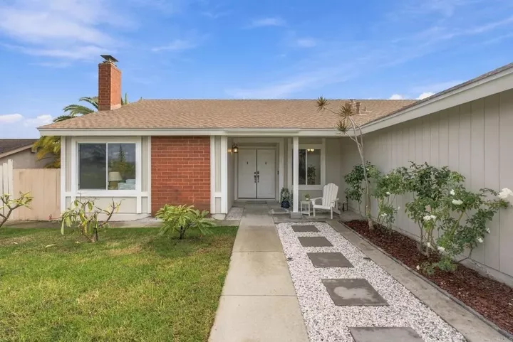 Property Photo:  1311 Walnutview Drive  CA 92024 