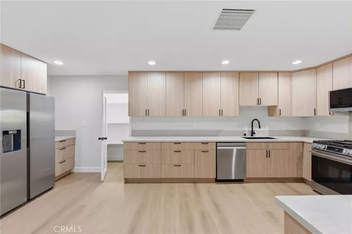Property Photo:  1500 Pisco  CA 93035 