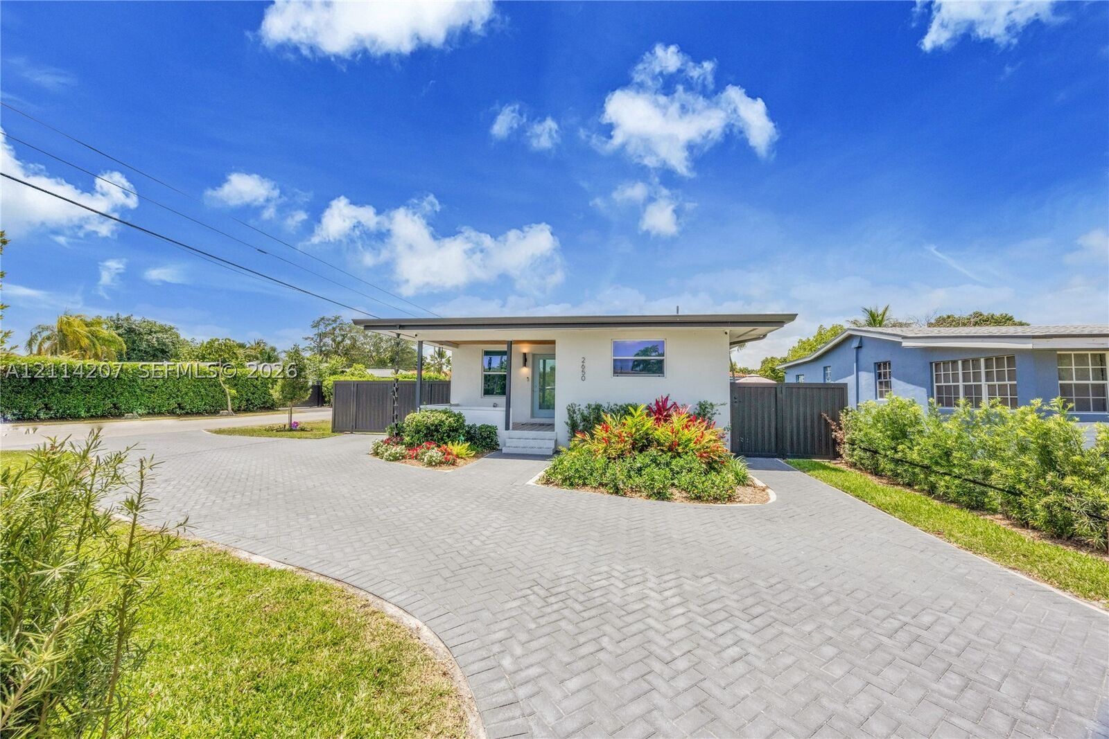 Property Photo:  2650 SW 65th Ave  FL 33155 
