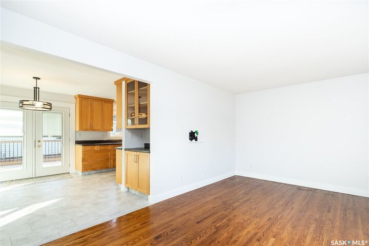 Property Photo:  2611 Woodward Avenue  SK S7J 2E6 