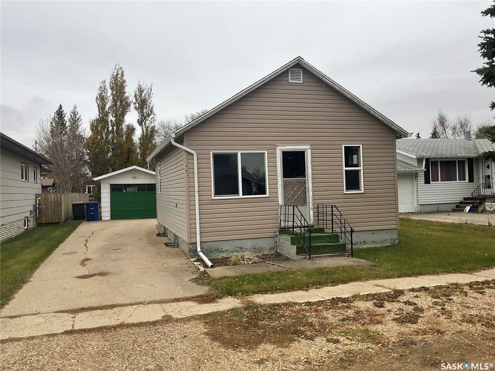Property Photo:  403 Main Street  SK S0K 4P0 