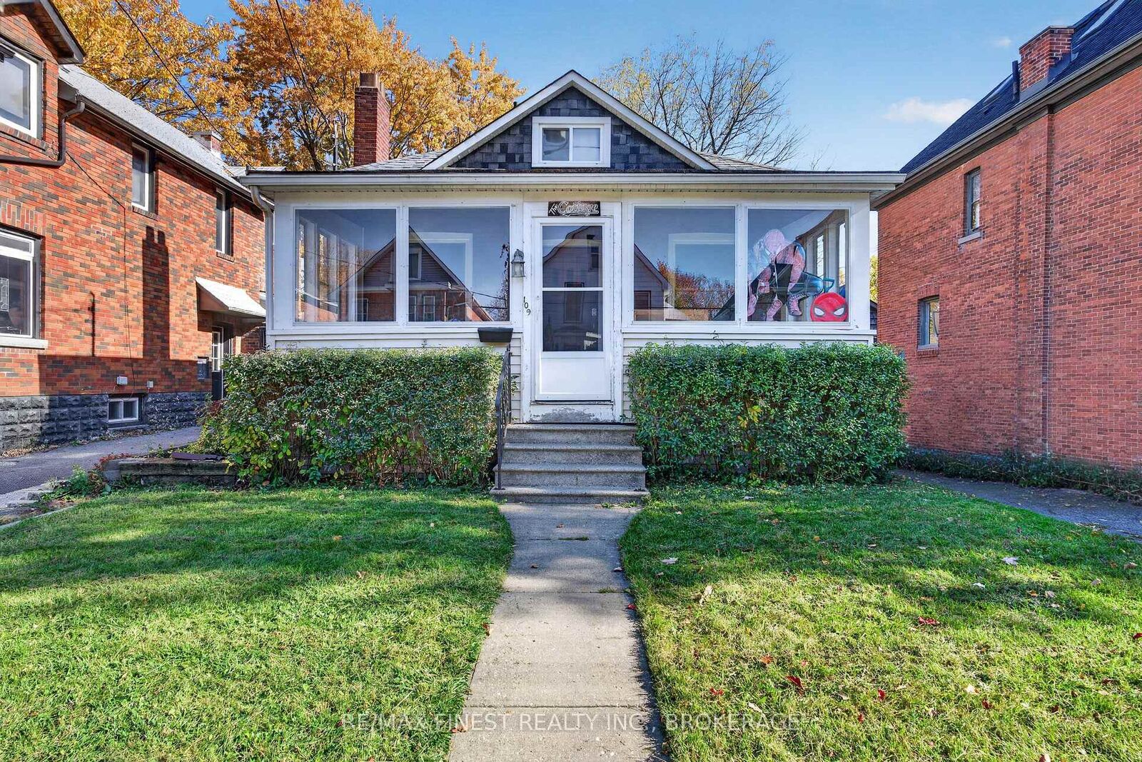 Property Photo:  109 Nelson Street  ON K7L 3W9 