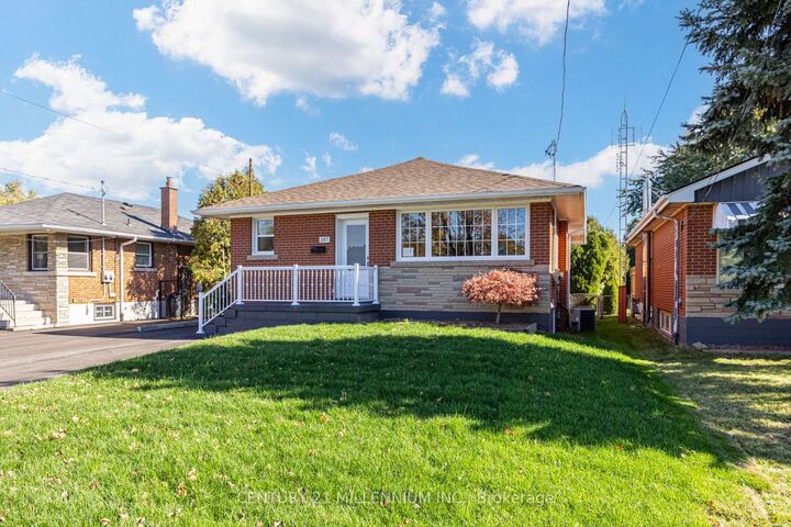 Property Photo:  387 East 19th Street Upper  ON L9A 4S9 
