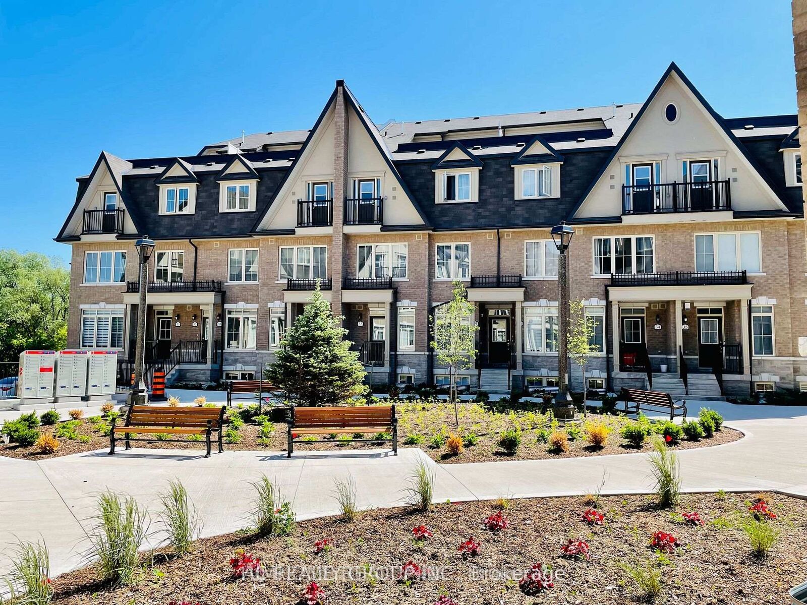 Property Photo:  181 Parktree Drive 20 Lower  ON L6A 5B1 