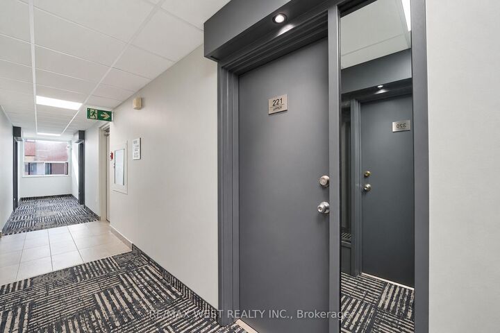 Property Photo:  4064 Lawrence Avenue E 221C  ON M1E 4V6 