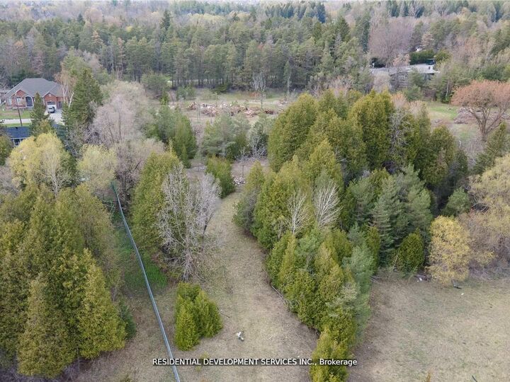 Property Photo:  23 Selleck Lane  ON L1G 3Y2 