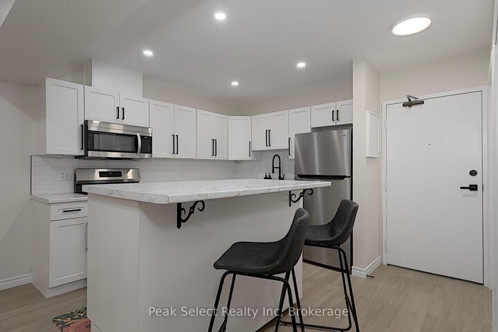 Property Photo:  20 Water Street South N/A 21  ON N4X 1C1 