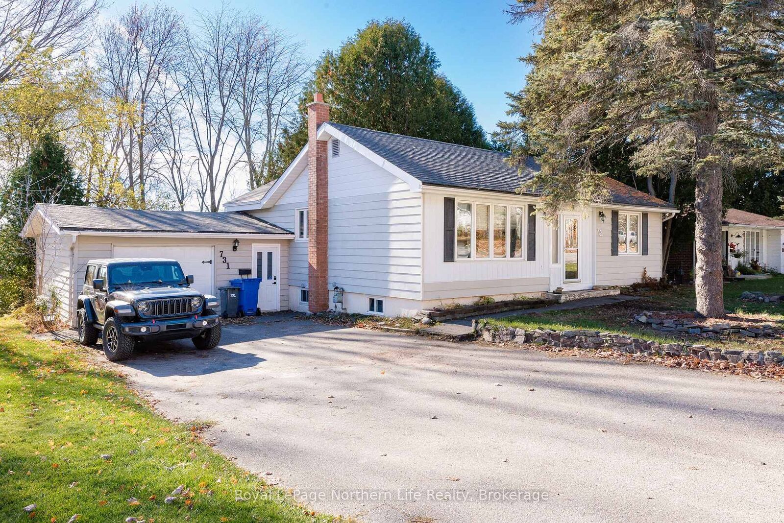 Property Photo:  731 Ski Club Road  ON P1B 7R5 