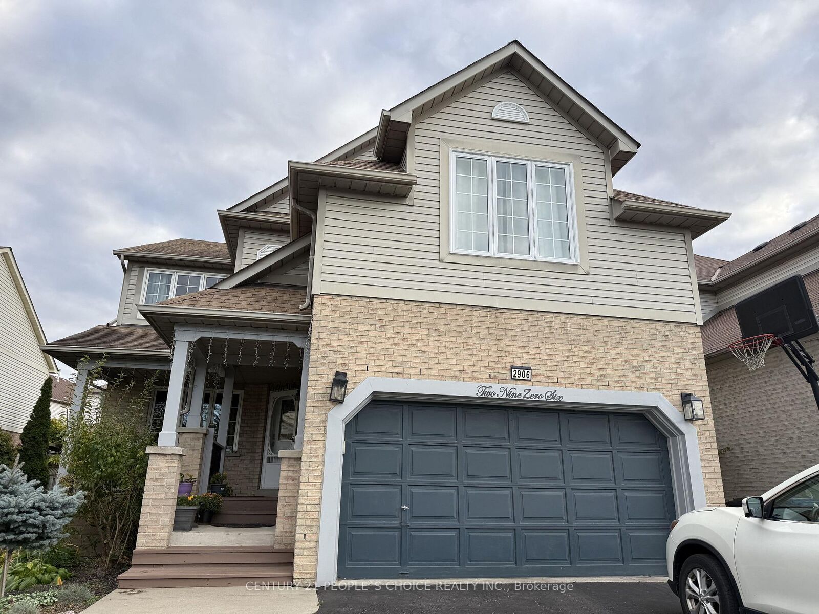 Property Photo:  2906 Peacock Drive Bsmt  ON L5M 5S2 