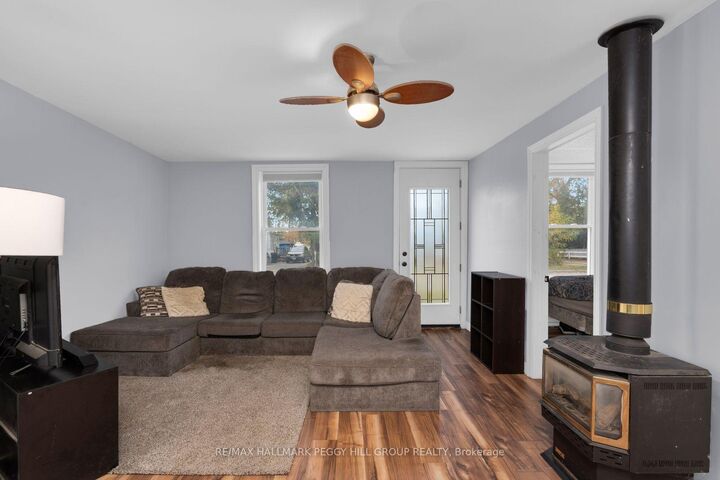 Property Photo: 9 Caroline Street ON L4N 2S4