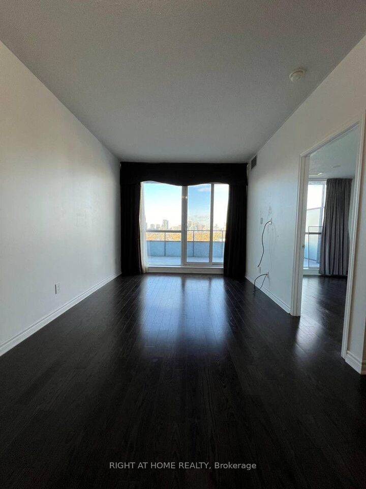 Property Photo:  2885 Bayview Avenue 1209  ON M2K 0A3 