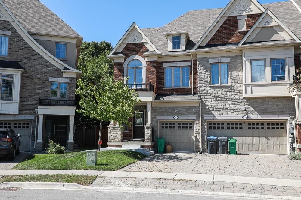 Property Photo:  1557 Eglinton Avenue W Upper  ON L5M 7C1 