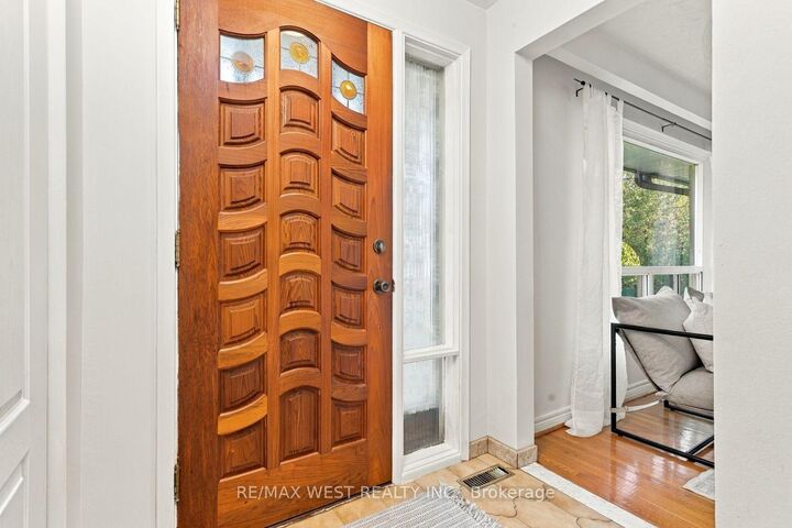 Property Photo:  27 Gardentree Street  ON M1E 2E8 