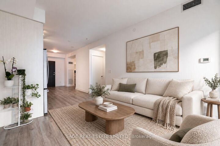 Property Photo:  50 Bruyeres Mews 519  ON M5V 0H8 