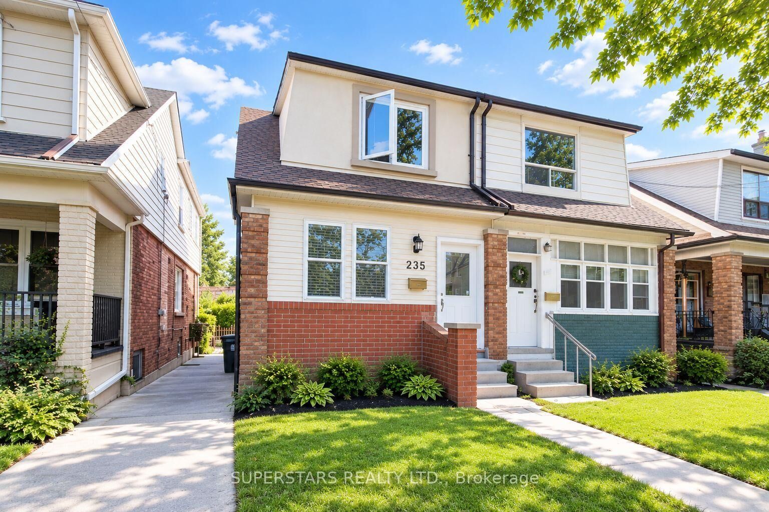 Property Photo:  235 Victor Avenue  ON M4K 1B3 