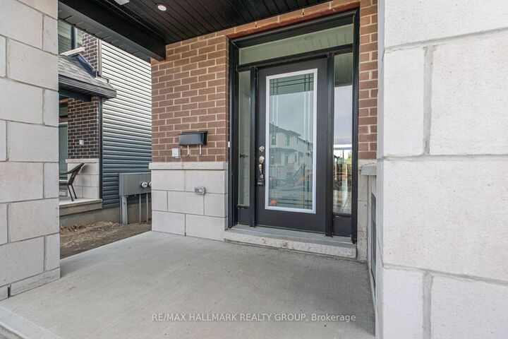 Property Photo: 57 Nettle Crescent ON K1T 0W9