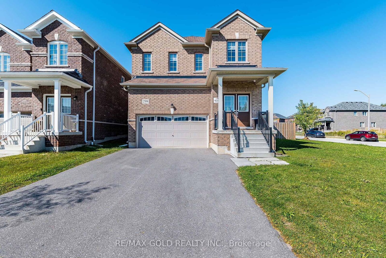 Property Photo:  298 Ridley Crescent  ON N0C 1B0 