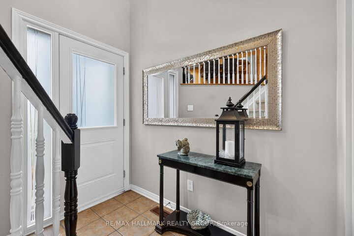 Property Photo:  139 Castle Glen Crescent  ON K2L 4G9 