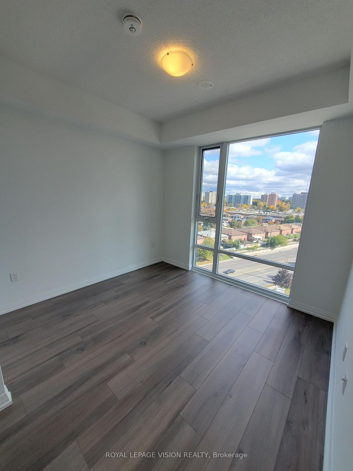Property Photo:  60 Ann O'Reilly Road 1058  ON M2J 0C9 