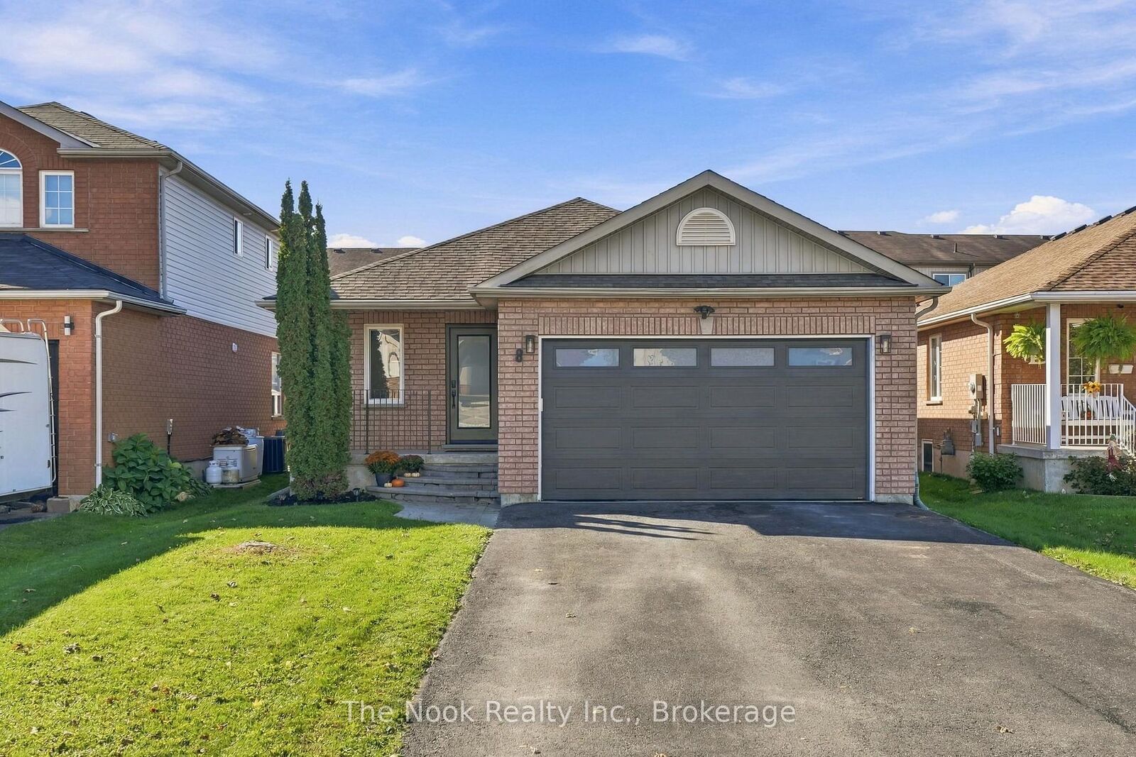 Property Photo:  8 Vanessa Drive  ON L3V 7Y8 